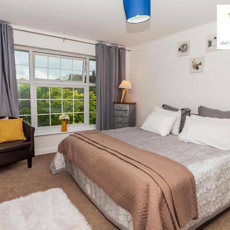 2 Bed Apartment-5 Guests - Business-Relocation-Parking - The Brighton Short Stay & Serviced Apartments Kültér fotó