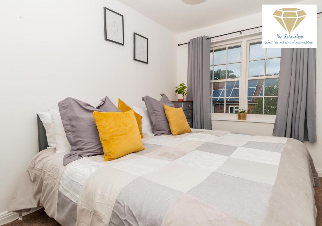 2 Bed Apartment-5 Guests - Business-Relocation-Parking - The Brighton Short Stay & Serviced Apartments Kültér fotó