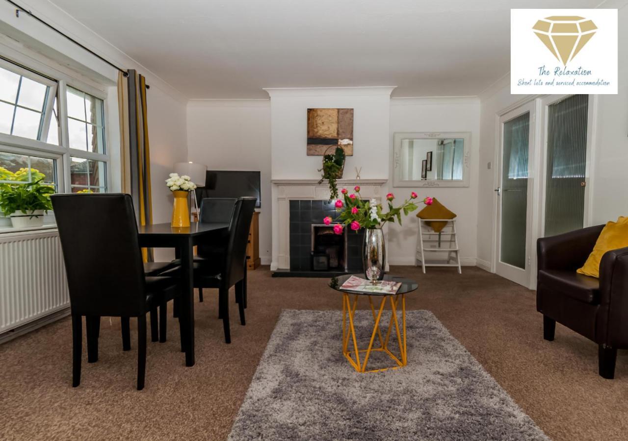 2 Bed Apartment-5 Guests - Business-Relocation-Parking - The Brighton Short Stay & Serviced Apartments Kültér fotó