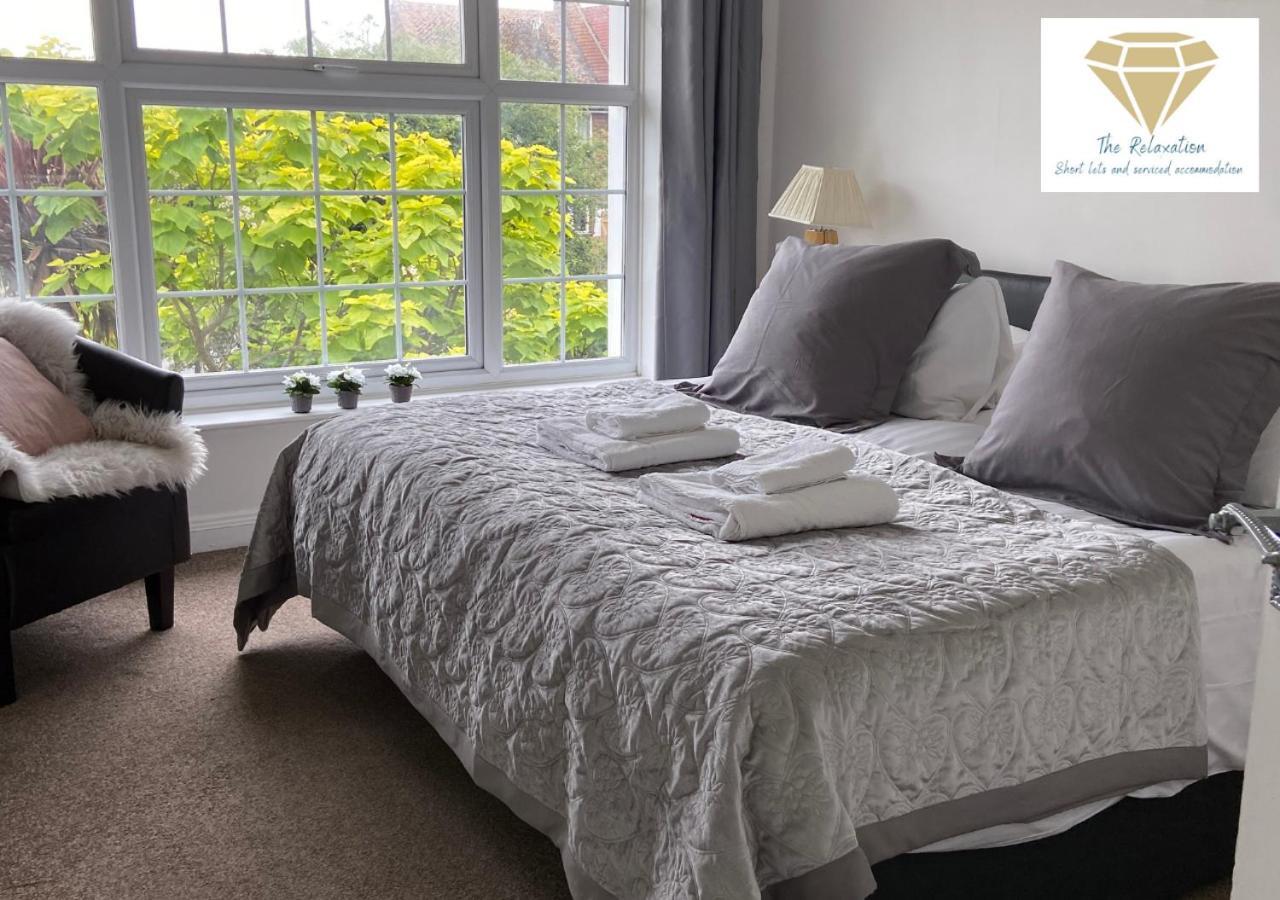2 Bed Apartment-5 Guests - Business-Relocation-Parking - The Brighton Short Stay & Serviced Apartments Kültér fotó