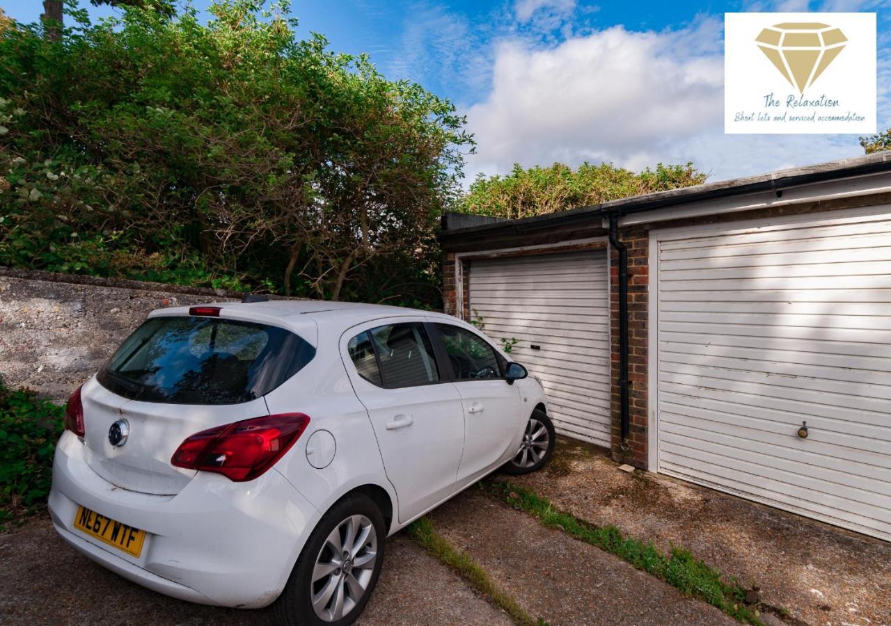 2 Bed Apartment-5 Guests - Business-Relocation-Parking - The Brighton Short Stay & Serviced Apartments Kültér fotó