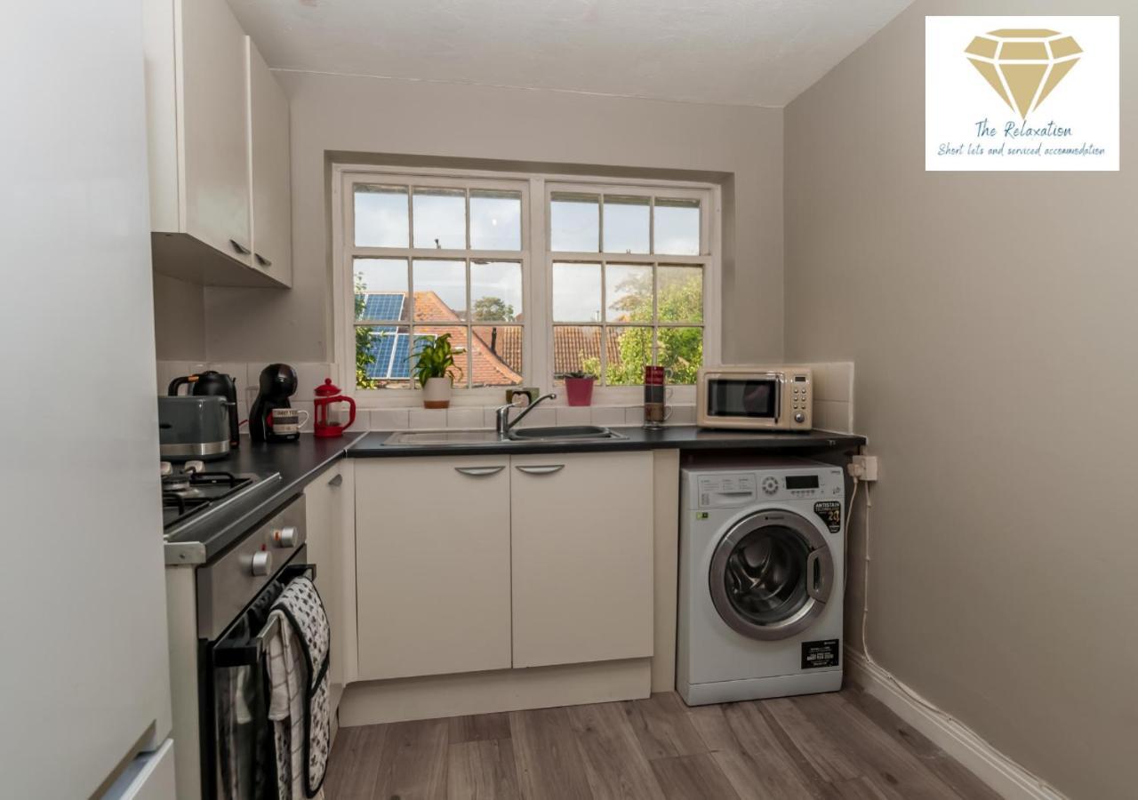 2 Bed Apartment-5 Guests - Business-Relocation-Parking - The Brighton Short Stay & Serviced Apartments Kültér fotó